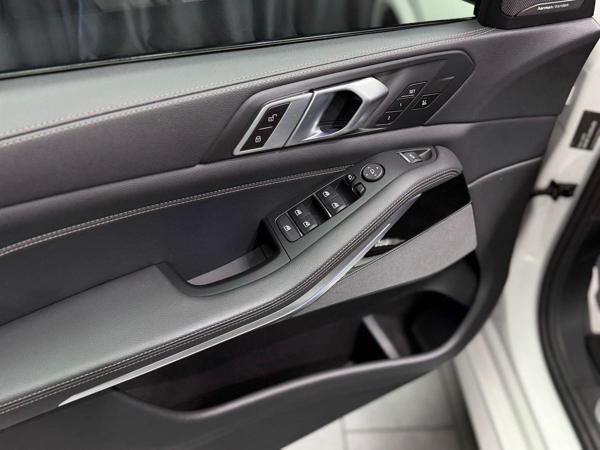 BMW X5 M50d LASER H&K 360° PANO GESTIK AHK HuD foto 24