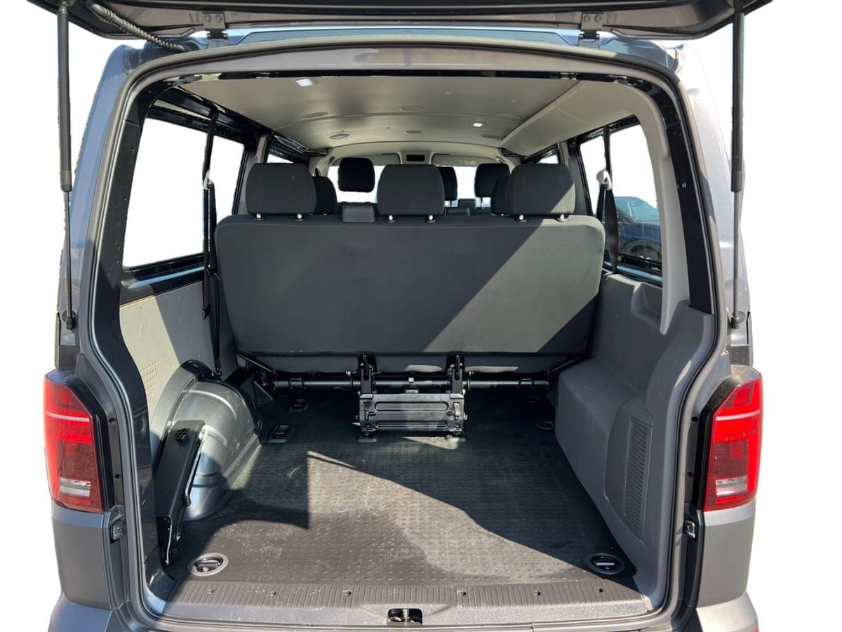 Volkswagen T6.1 Kombi lang 4MOTION Navi LED ACC Klima       foto 13