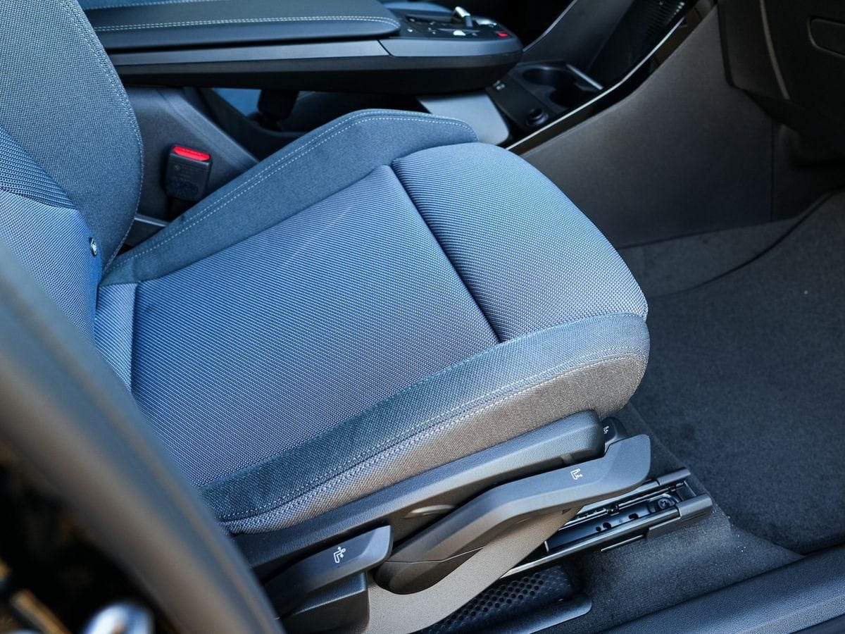 BMW 220d Active Tourer AHK PANO Sportsitze SoGlas foto 13