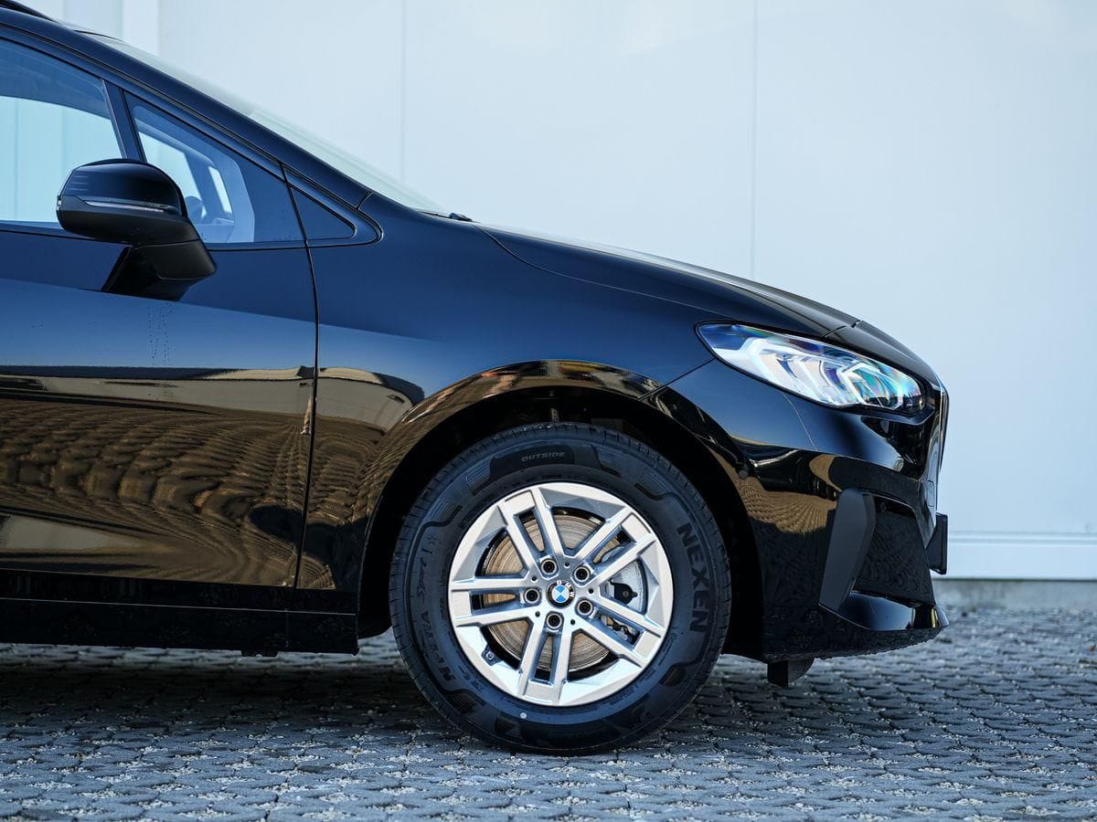 BMW 220d Active Tourer AHK PANO Sportsitze SoGlas foto 7