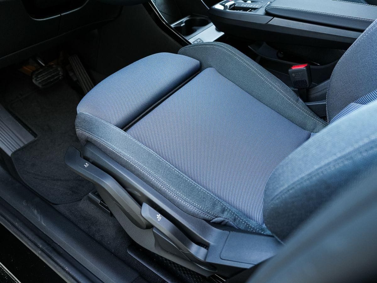 BMW 220d Active Tourer AHK PANO Sportsitze SoGlas foto 9