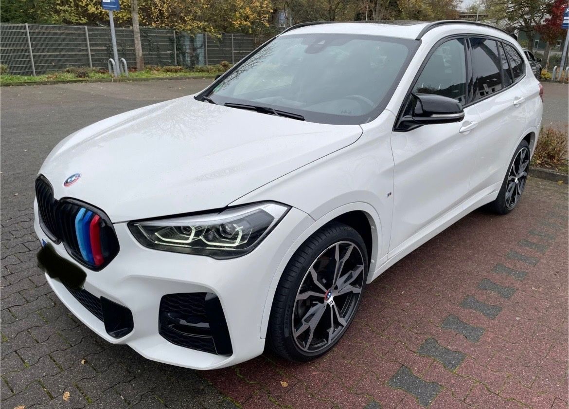 BMW X1 xDrive 20 d M Sport Navi Pano LED DAB 8-fach foto 3