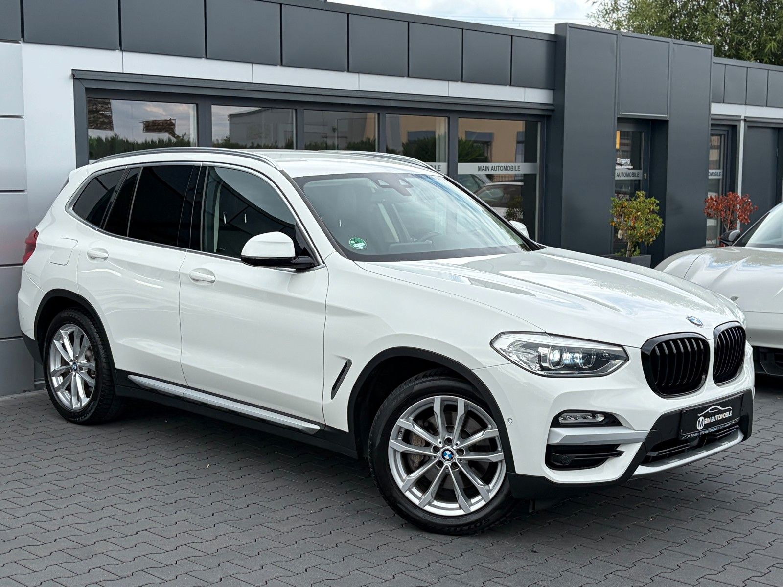 BMW X3 30 d xDrive xLine *LED*AHK*ACC*HUD*R-Kamera*