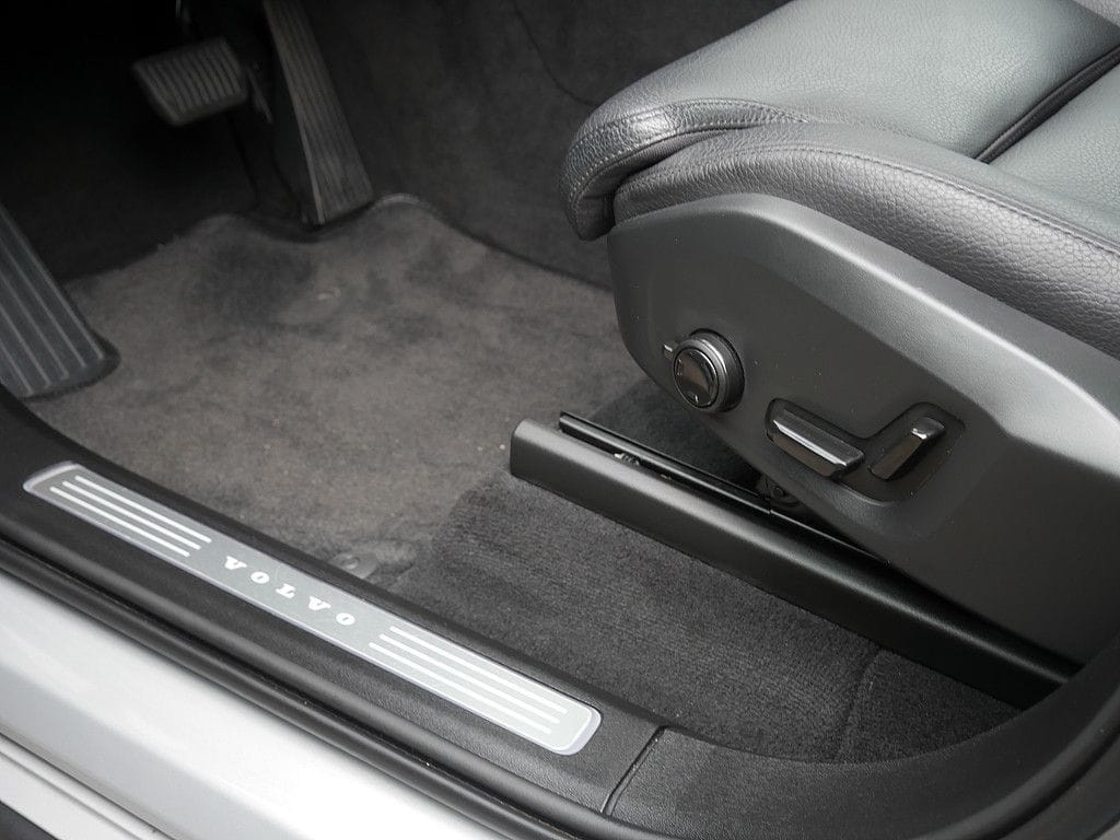 Volvo XC90 B5D AWD Plus Bright AHK PANO ACC H K MEMORY foto 19