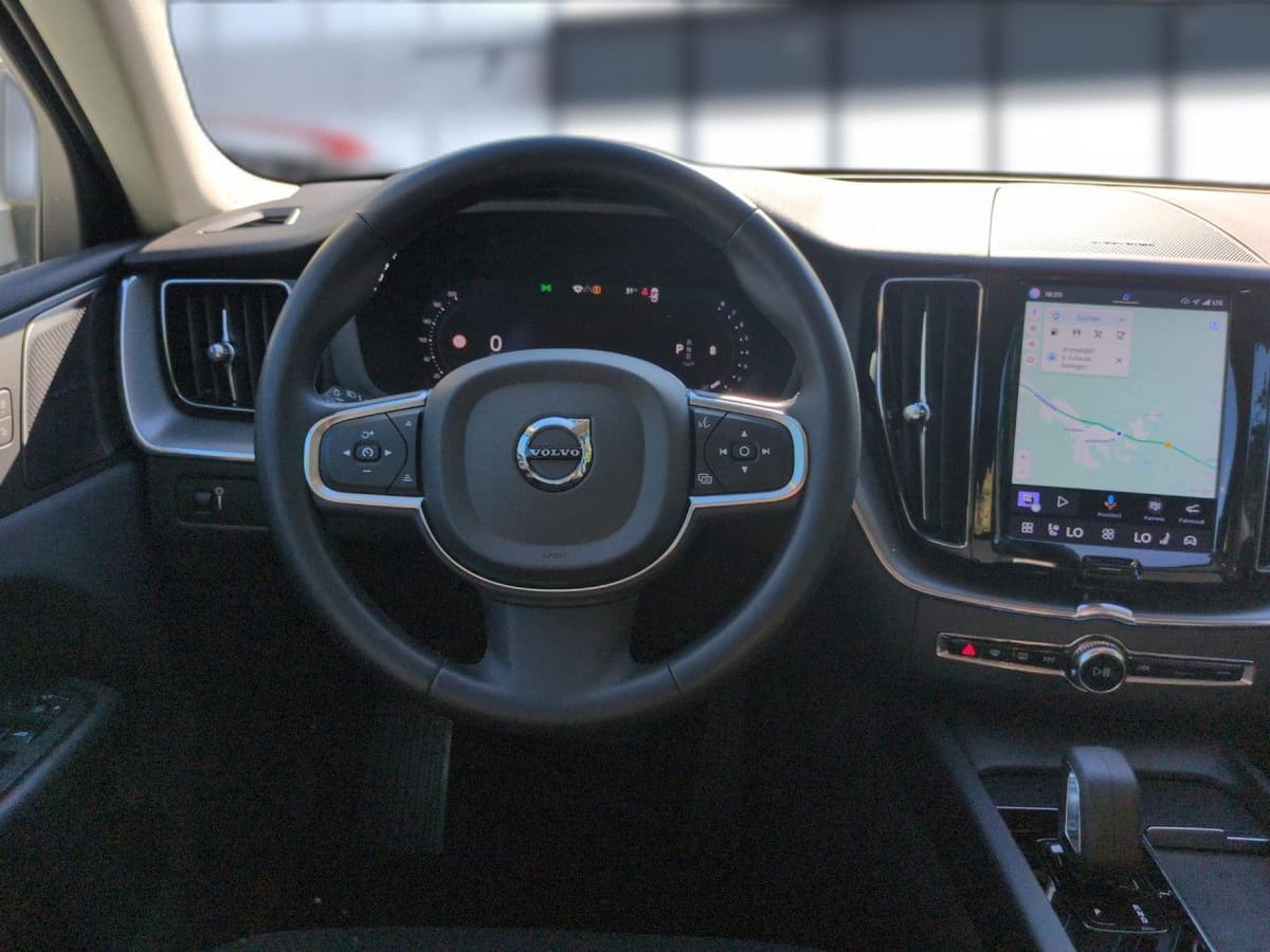 Volvo XC60 B4 (Benzin) Momentum Pro 2WD Automatik Navi foto 20