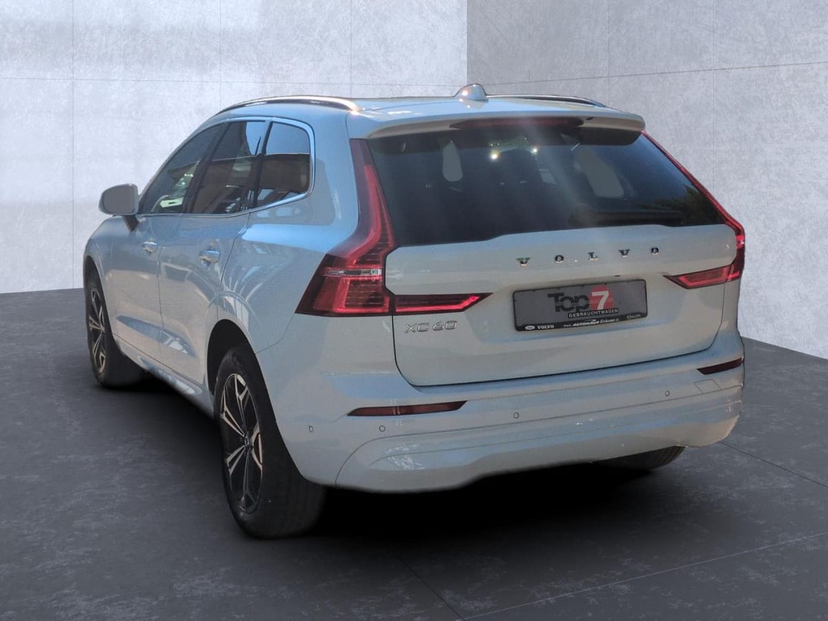 Volvo XC60 B4 (Benzin) Momentum Pro 2WD Automatik Navi foto 3