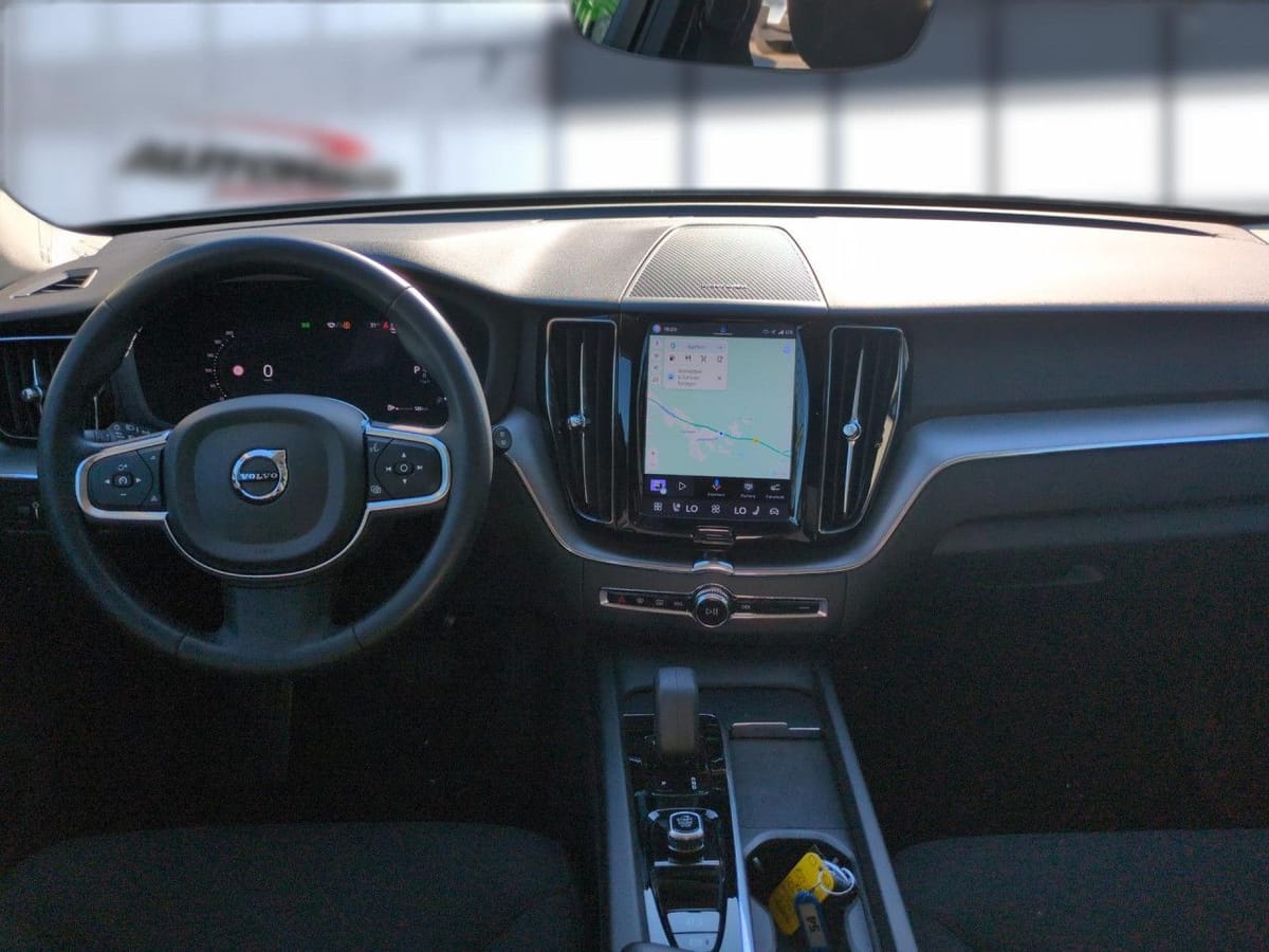 Volvo XC60 B4 (Benzin) Momentum Pro 2WD Automatik Navi foto 21
