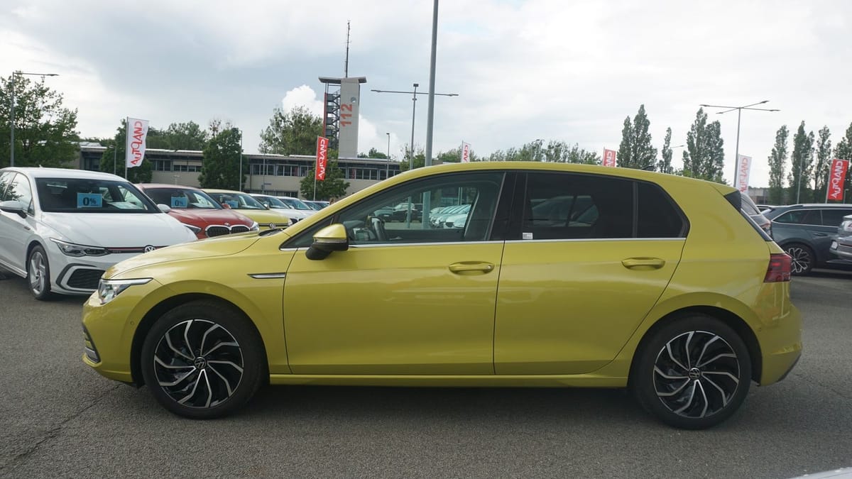 Volkswagen Golf VIII 1.0 eTSI Life LED Navi Sitzheizung ACC foto 3
