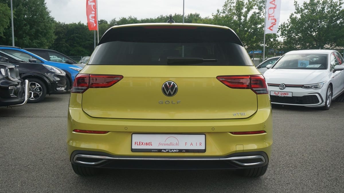 Volkswagen Golf VIII 1.0 eTSI Life LED Navi Sitzheizung ACC foto 5