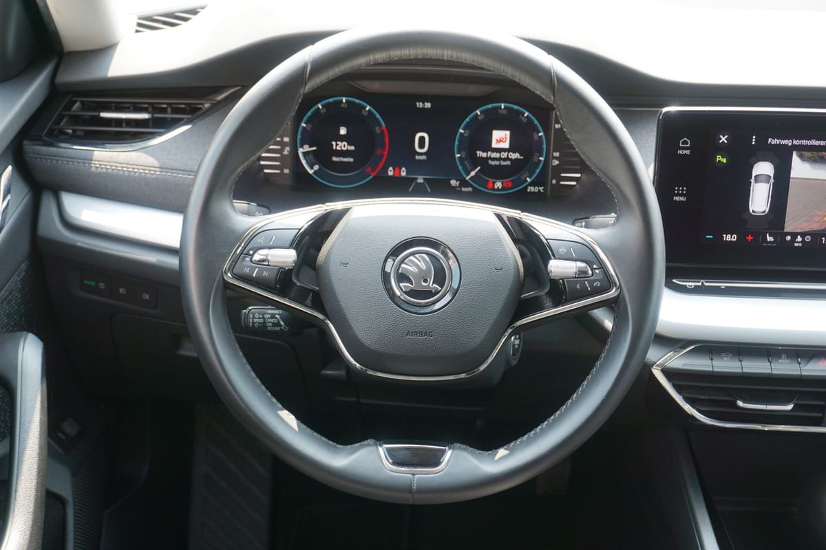 Skoda Octavia Combi 1.5 TSI Navi Kamera el. Heckklappe foto 19