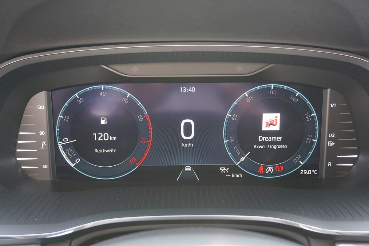 Skoda Octavia Combi 1.5 TSI Navi Kamera el. Heckklappe foto 20