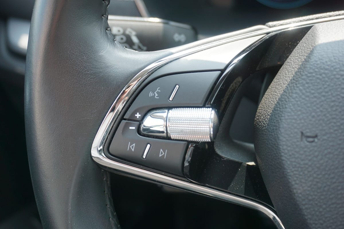 Skoda Octavia Combi 1.5 TSI Navi Kamera el. Heckklappe foto 21
