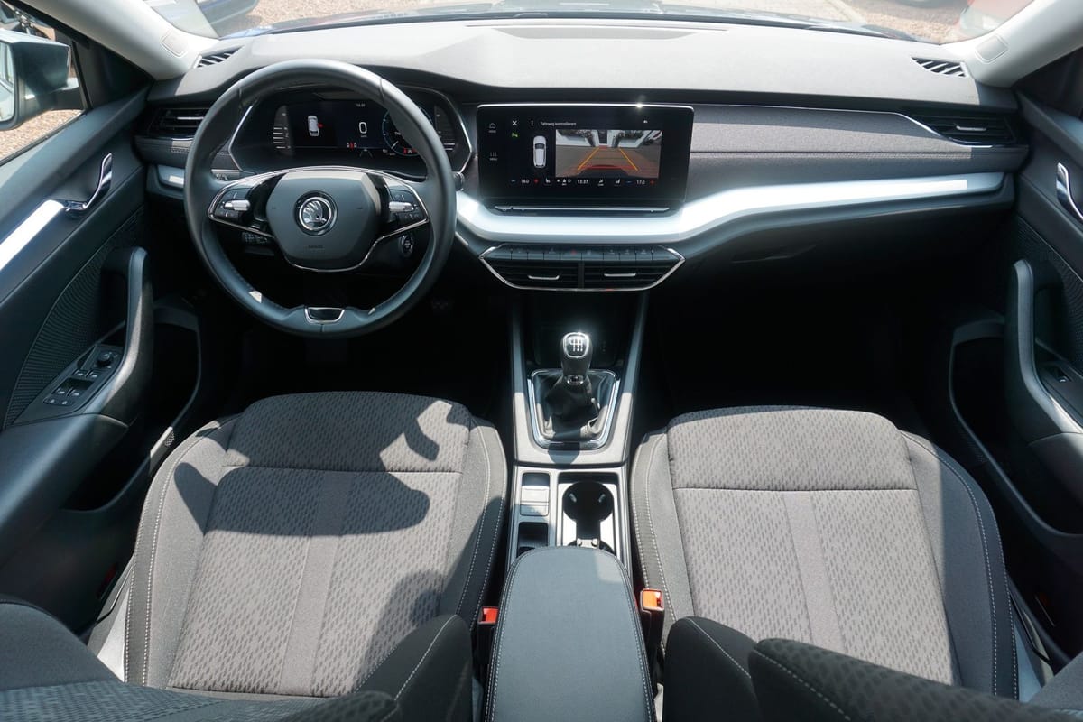 Skoda Octavia Combi 1.5 TSI Navi Kamera el. Heckklappe foto 8