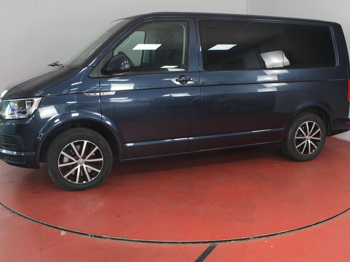 Volkswagen T6 Multivan 2.0 TDI DSG TÜV 07 2028 AHK Kamera foto 16