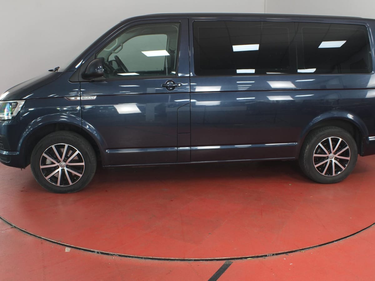 Volkswagen T6 Multivan 2.0 TDI DSG TÜV 07 2028 AHK Kamera foto 17