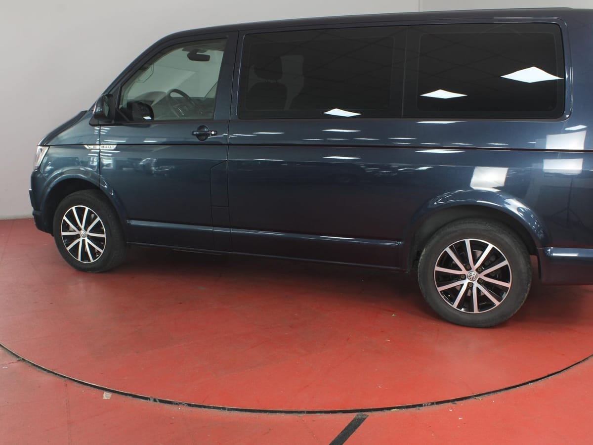 Volkswagen T6 Multivan 2.0 TDI DSG TÜV 07 2028 AHK Kamera foto 19