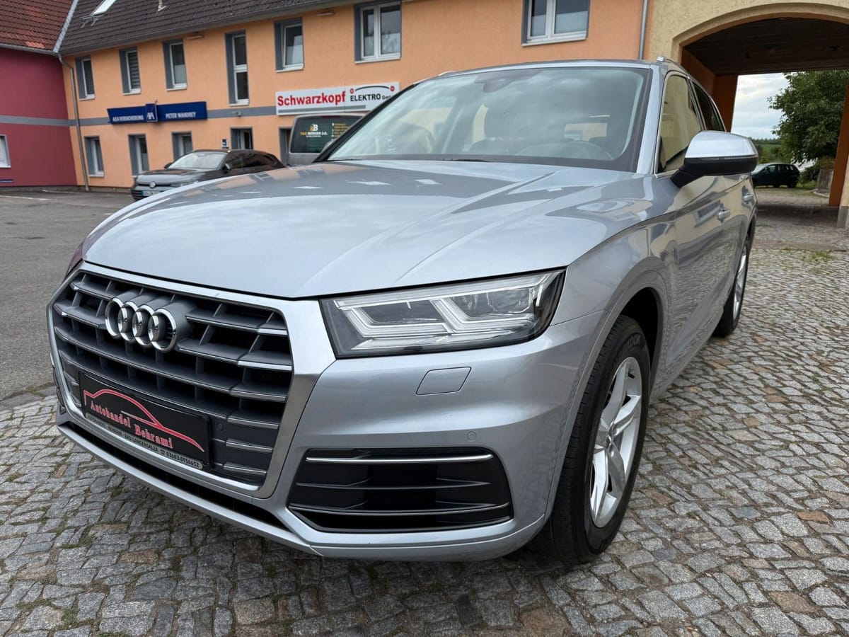 Audi Q5 2.0 TDI sport LED Navi AHK Virtual Cockpit