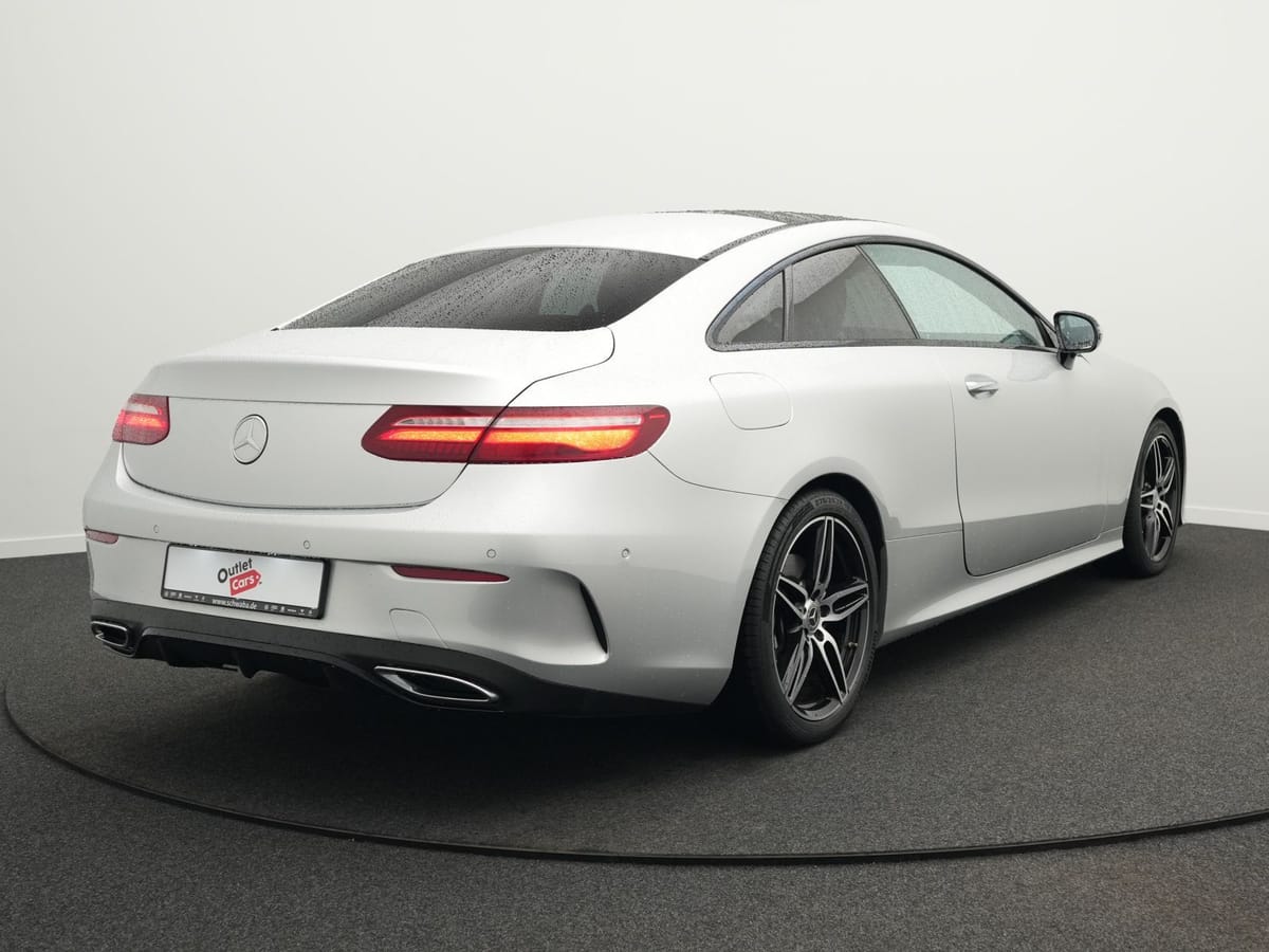 Mercedes-Benz E 350 d AMG Line *StdHz*PANO*AHK*LED*NAVI*LEDER* foto 3