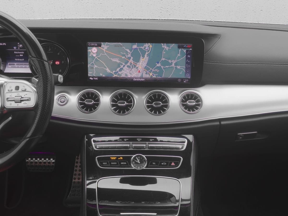 Mercedes-Benz E 350 d AMG Line *StdHz*PANO*AHK*LED*NAVI*LEDER* foto 10