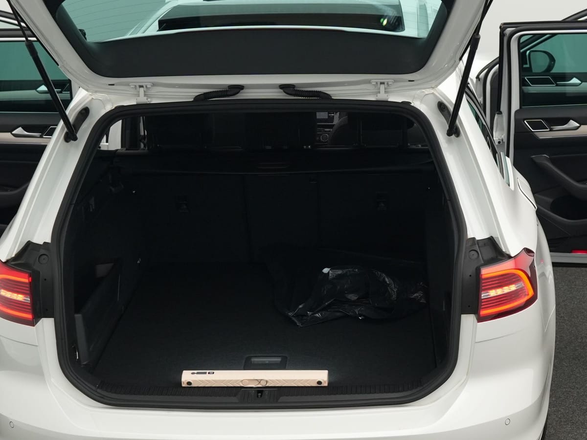 Volkswagen Passat Variant GTE 1.4 TSI DSG R-Line PANO AHK foto 15