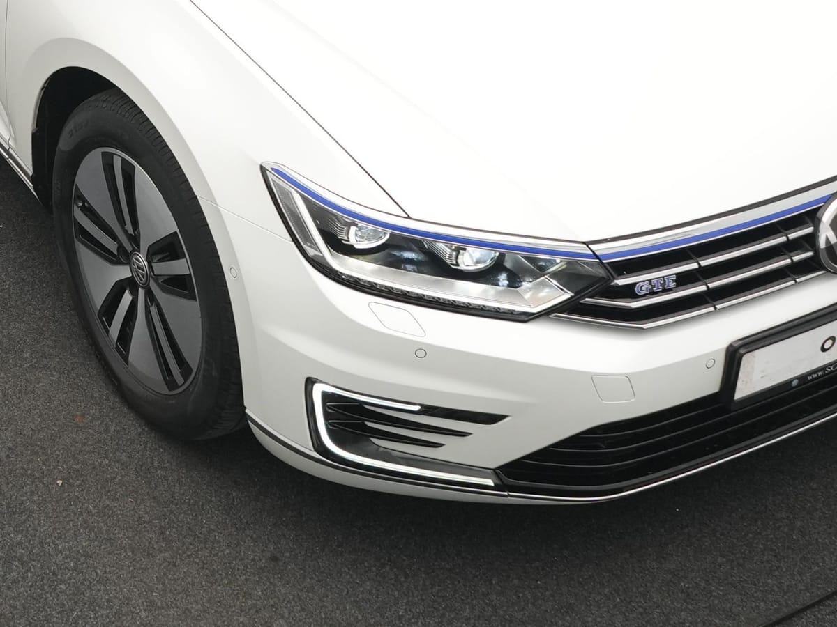 Volkswagen Passat Variant GTE 1.4 TSI DSG R-Line PANO AHK foto 18
