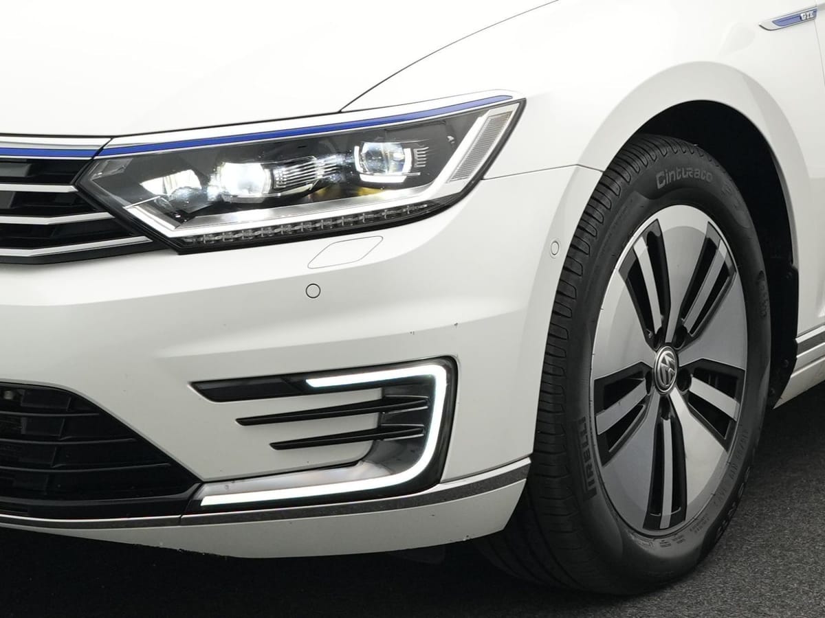 Volkswagen Passat Variant GTE 1.4 TSI DSG R-Line PANO AHK foto 22