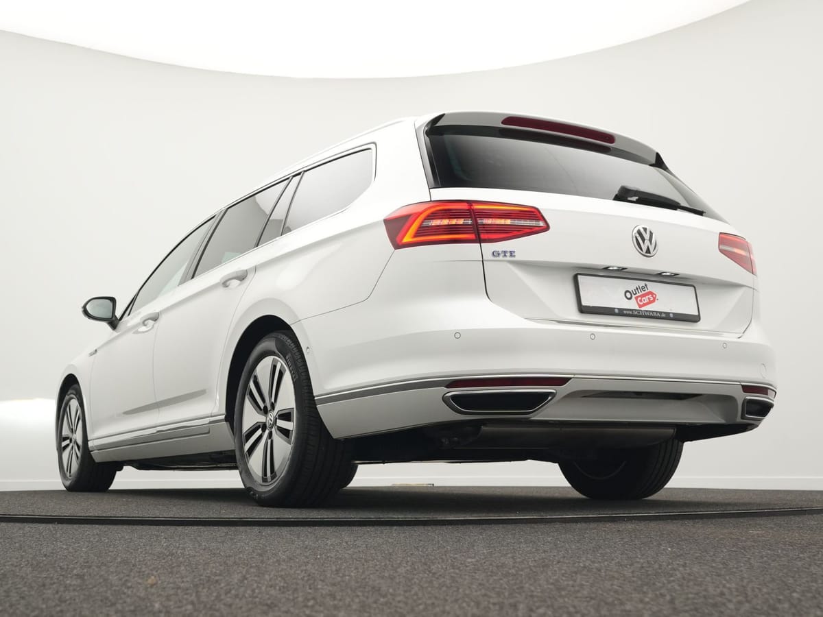 Volkswagen Passat Variant GTE 1.4 TSI DSG R-Line PANO AHK foto 25