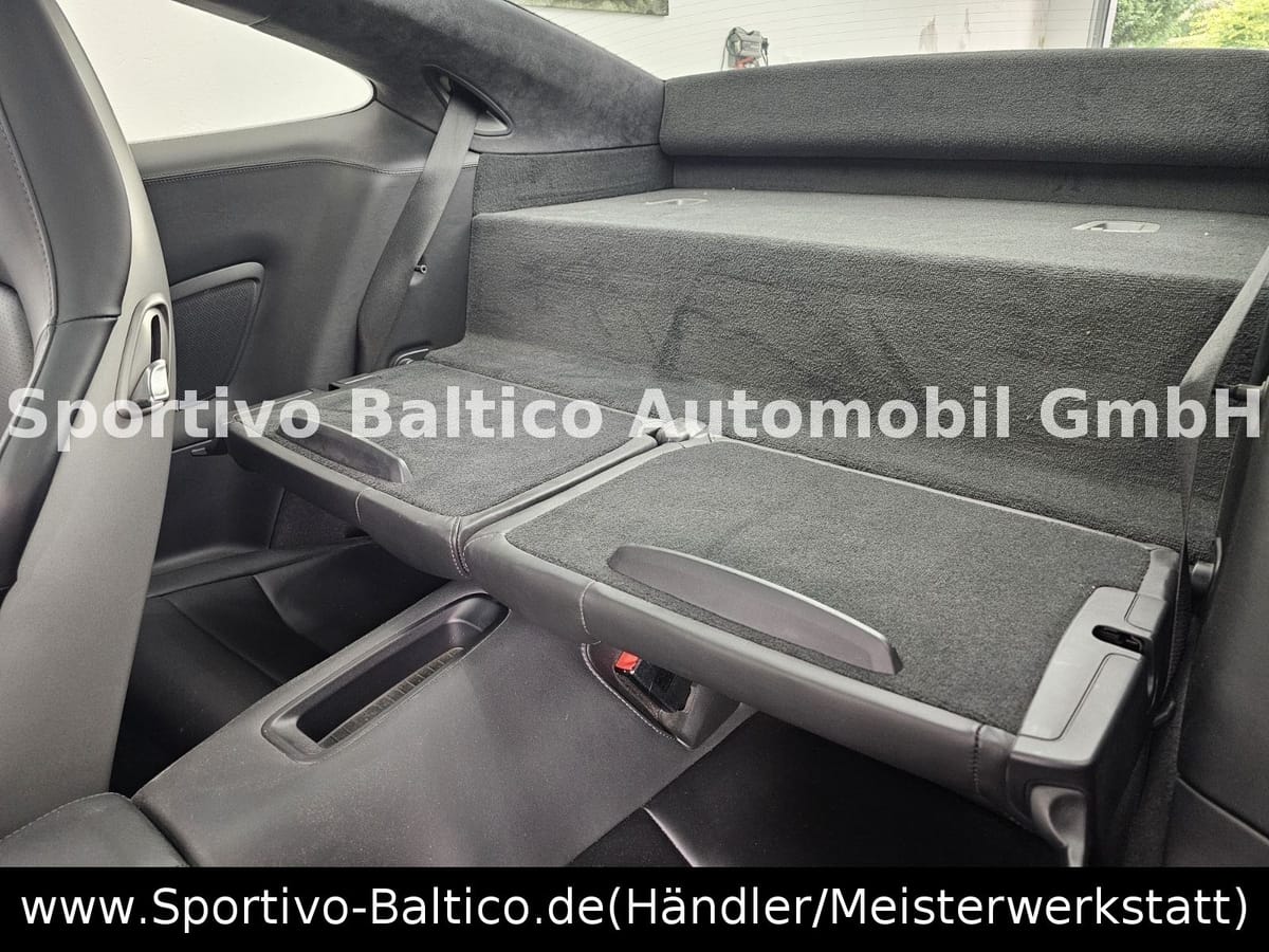 Porsche 991.2 TURBO. Approved 03/27. Wartung PZ neu. foto 12