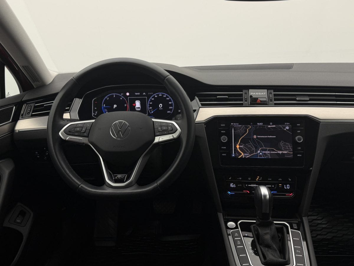 Volkswagen Passat Variant 2.0 TDI DSG 4M RLINE LED STANDHZ foto 22