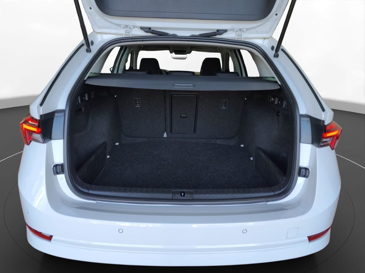 Skoda Octavia Combi 2.0 TDI Style AHK NAV SHZ LED foto 9