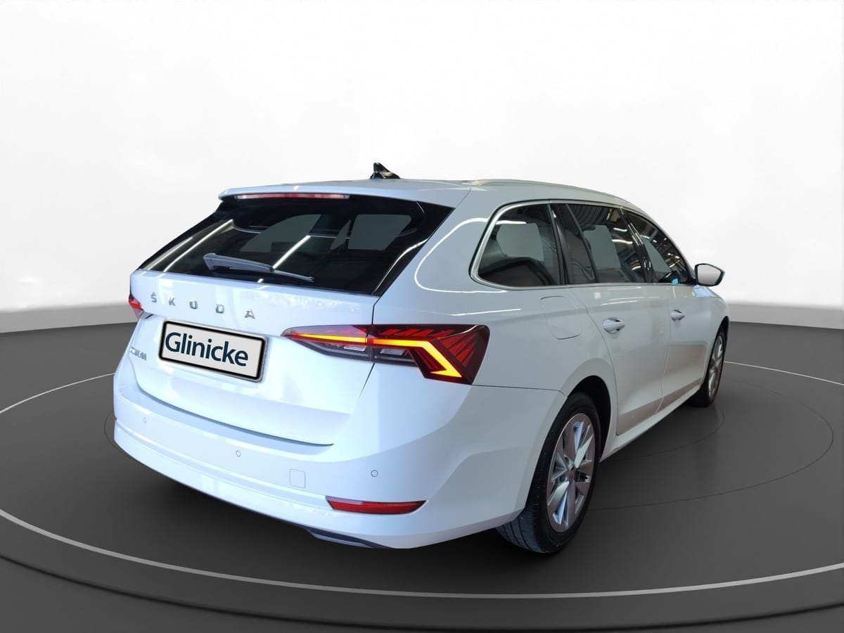 Skoda Octavia Combi 2.0 TDI Style AHK NAV SHZ LED foto 10