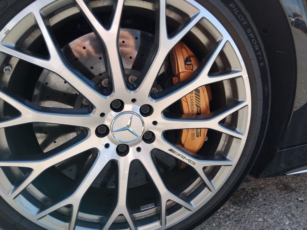 Mercedes-Benz SL 63 S E PERFORMANCE AMG 4MATIC foto 8