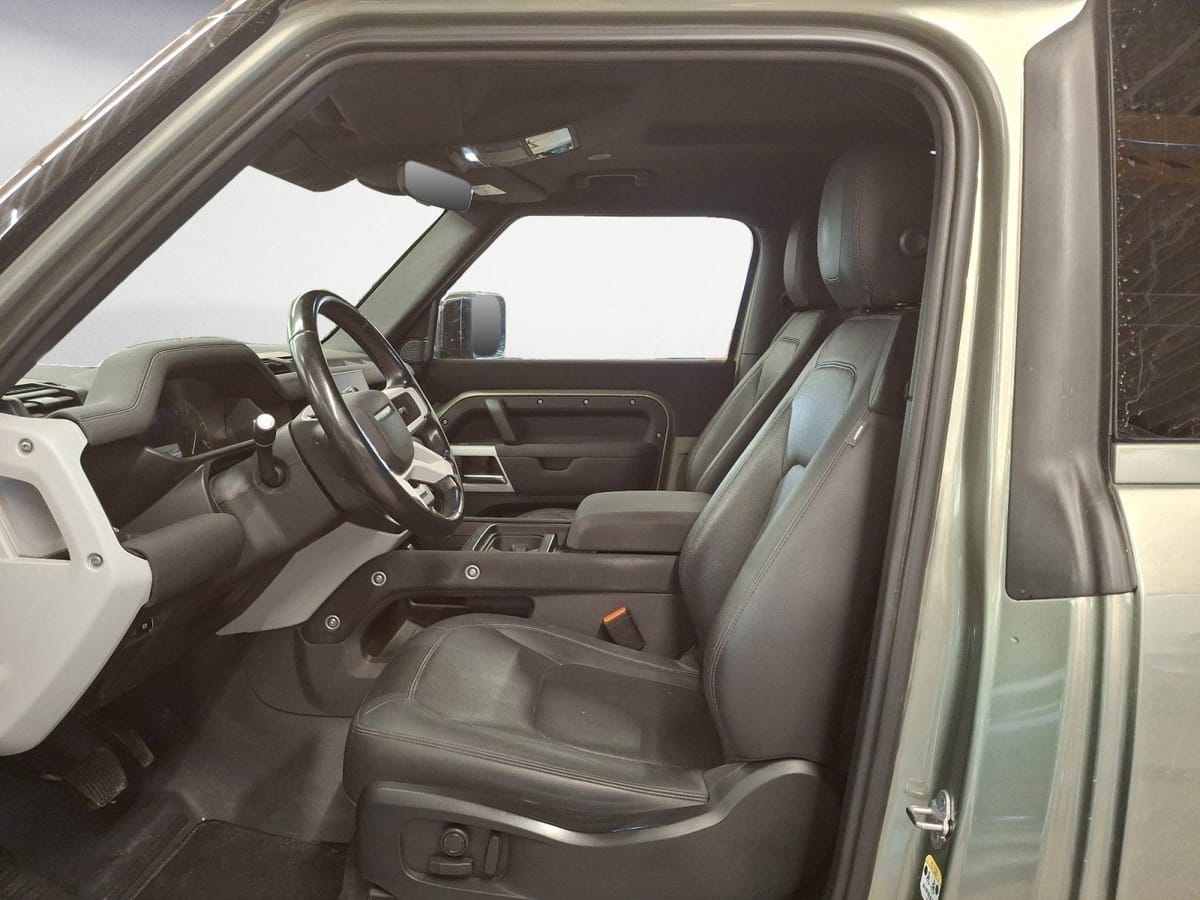 Land Rover Defender 3.0 D200 MHEV SE 90 Navi Leder LED Sche foto 9