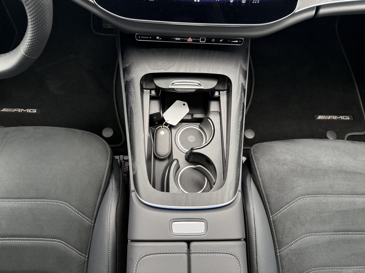 Mercedes-Benz E 220 d AMG*Pano*DISTR*Night*Keyless*Kamera*Wint foto 15