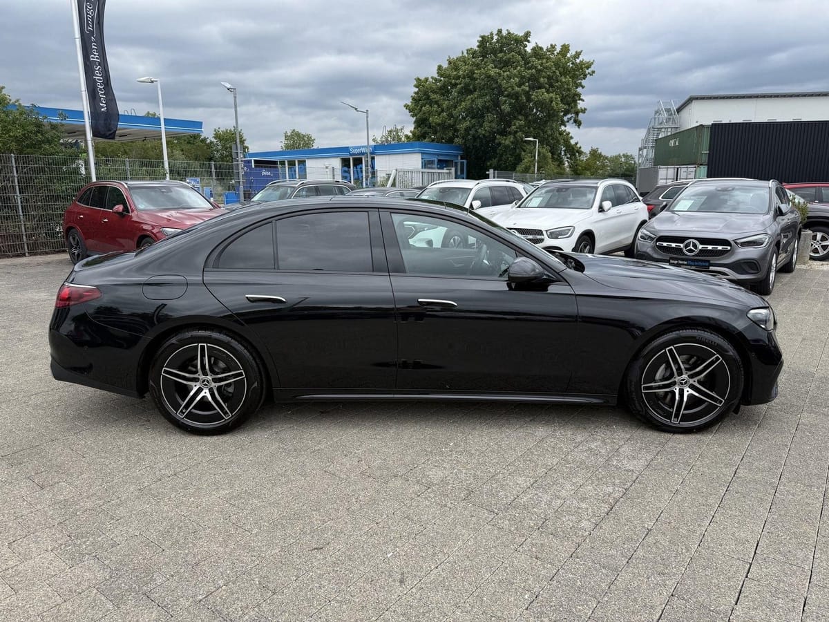 Mercedes-Benz E 220 d AMG*Pano*DISTR*Night*Keyless*Kamera*Wint foto 5