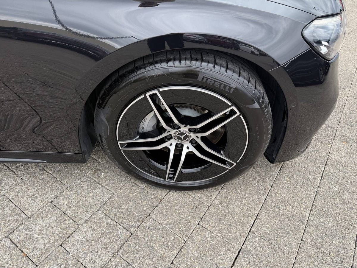 Mercedes-Benz E 220 d AMG*Pano*DISTR*Night*Keyless*Kamera*Wint foto 9
