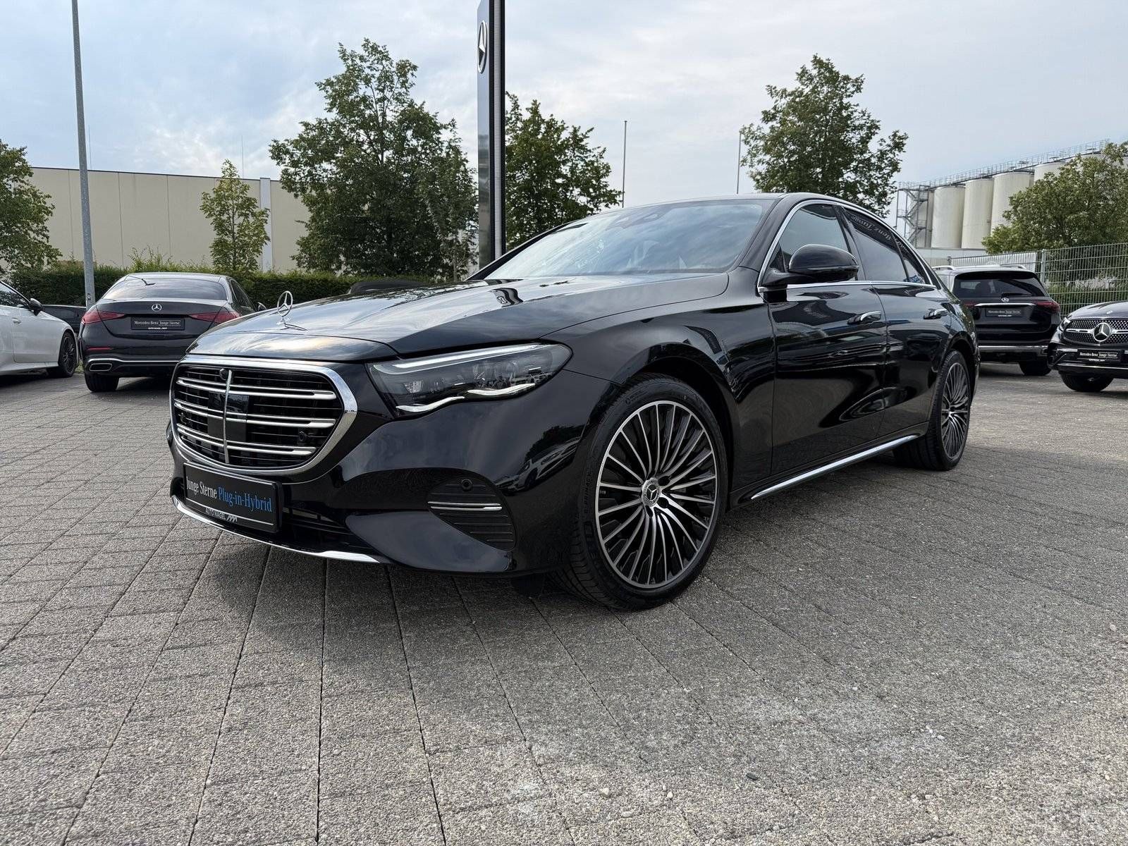 Mercedes-Benz E 300 de Exclusive Prem Pano DISTR HUD Burm4D foto 2
