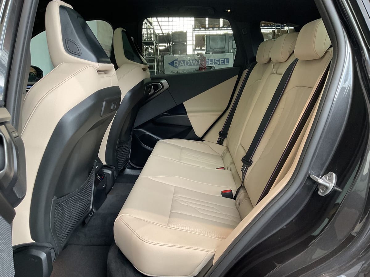 BMW X3 M50 |Glasdach |M Sportpaket Pro |Harman Kardo foto 9