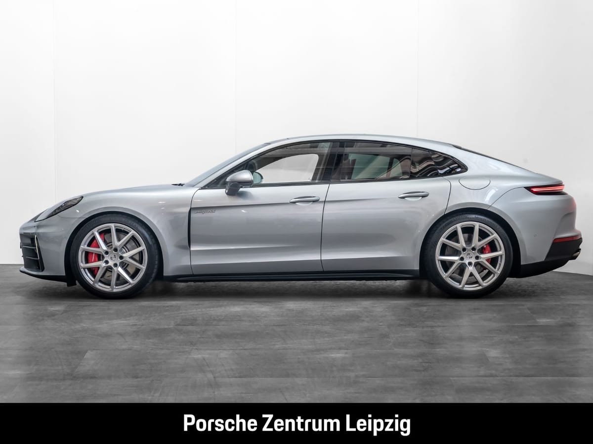 Porsche Panamera 4S E-Hybrid Burmester FondEntertainment foto 2