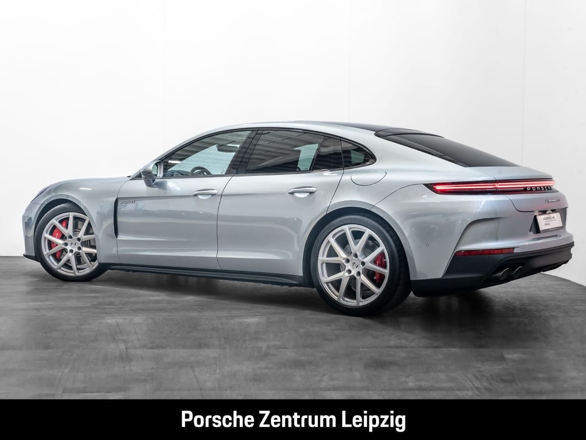 Porsche Panamera 4S E-Hybrid Burmester FondEntertainment foto 3