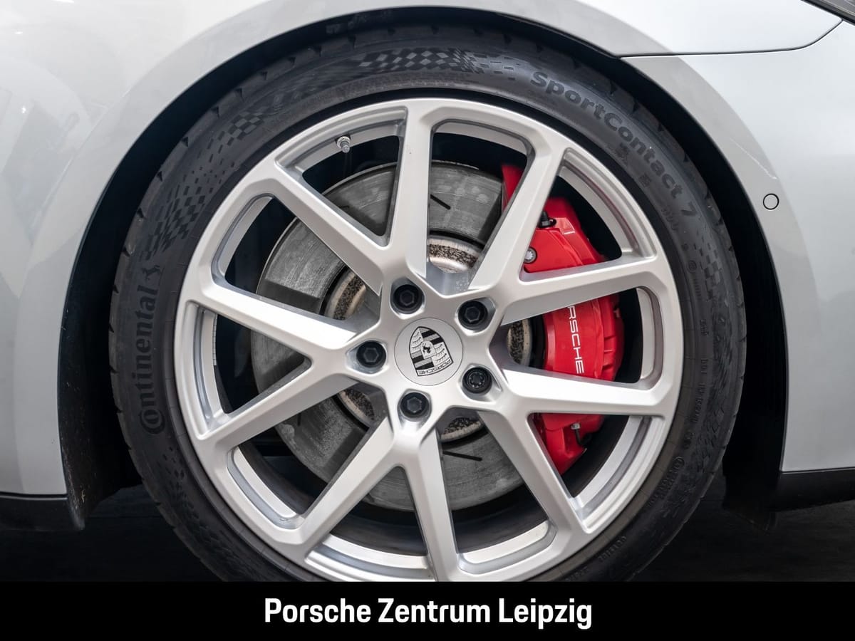 Porsche Panamera 4S E-Hybrid Burmester FondEntertainment foto 10