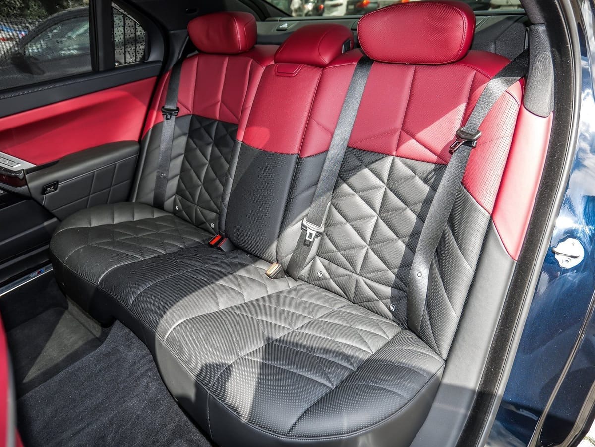 BMW 740d xDrive M Sport Pano Standheiz. DA Prof. HuD foto 21