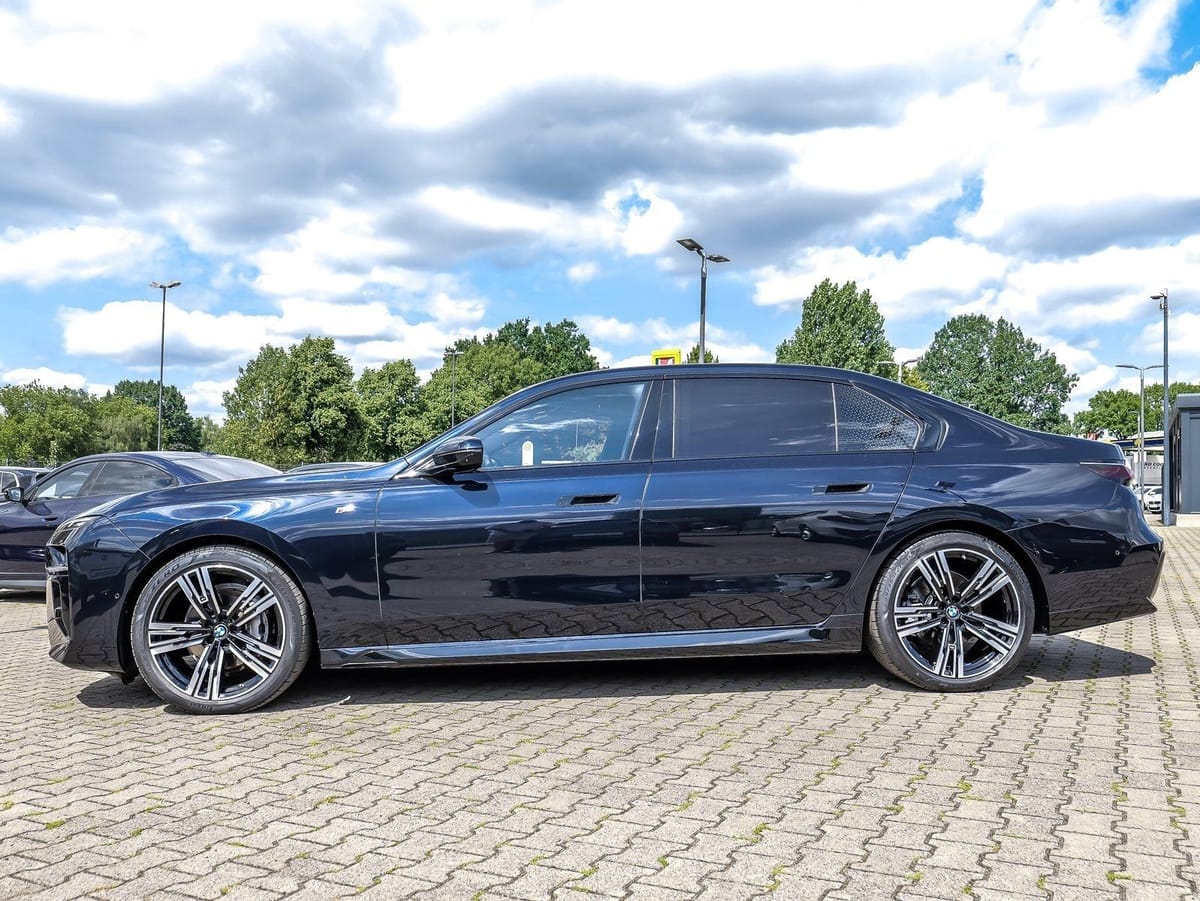 BMW 740d xDrive M Sport Pano Standheiz. DA Prof. HuD foto 9