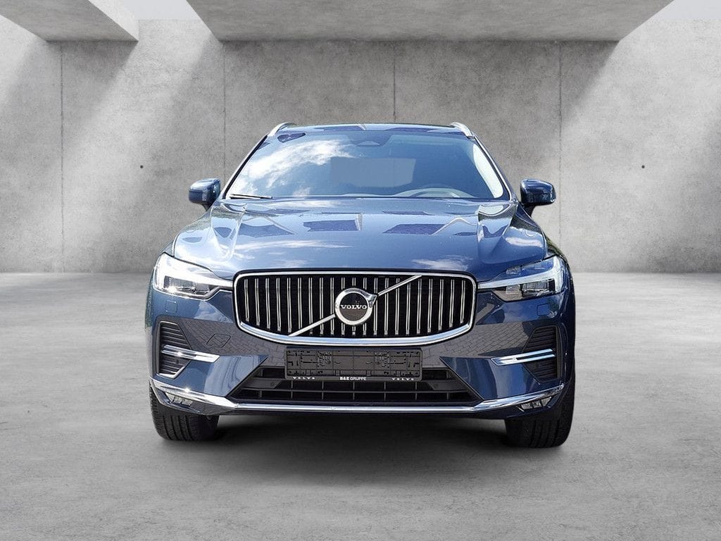 Volvo XC60 B4 2WD Plus Bright foto 2