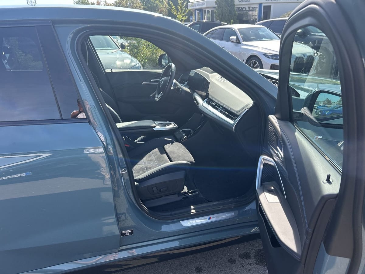 BMW iX1 xDrive30 M Sport Head-Up LED Shz Sitzverst.  foto 7