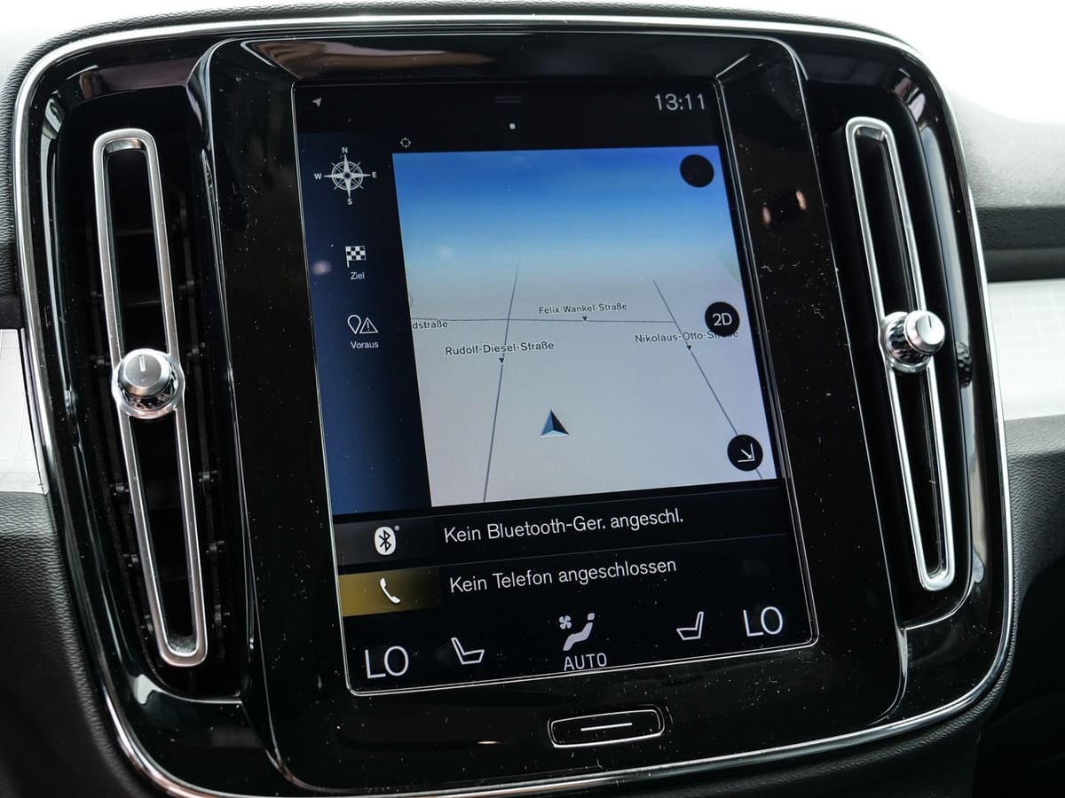 Volvo XC40 Momentum AWD D4 EU6d-T AHK Navi Leder Digit foto 17