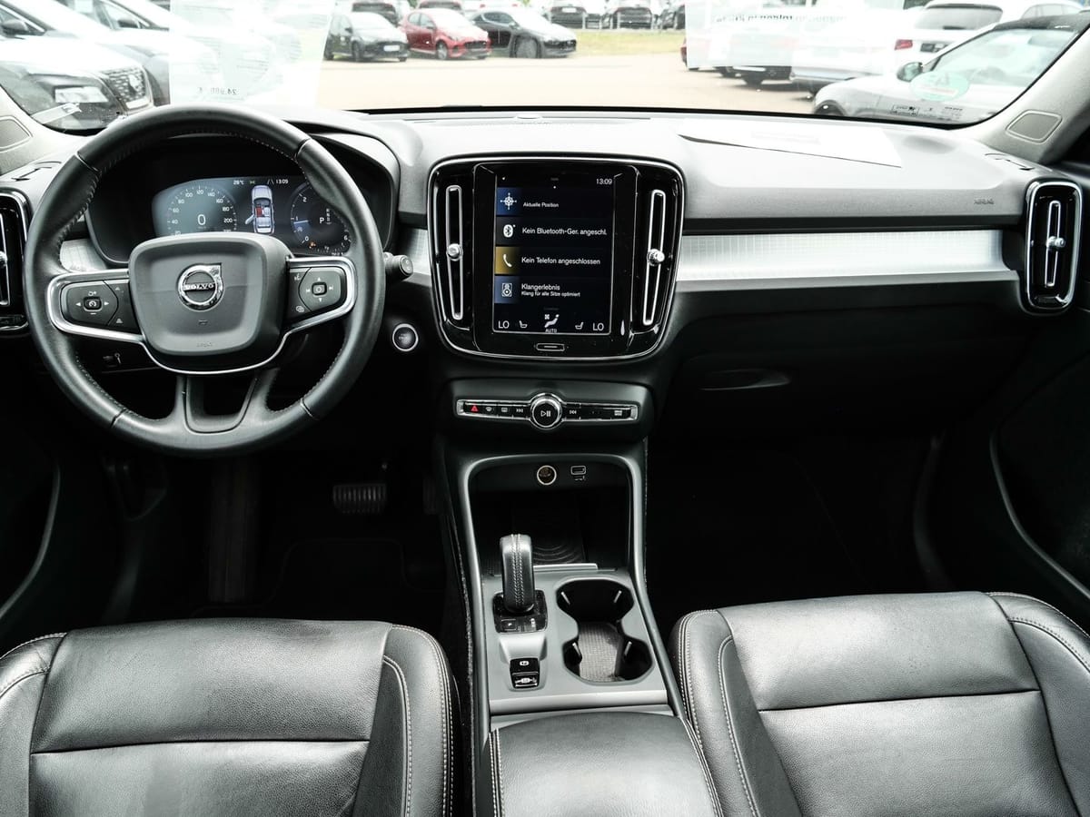 Volvo XC40 Momentum AWD D4 EU6d-T AHK Navi Leder Digit foto 9