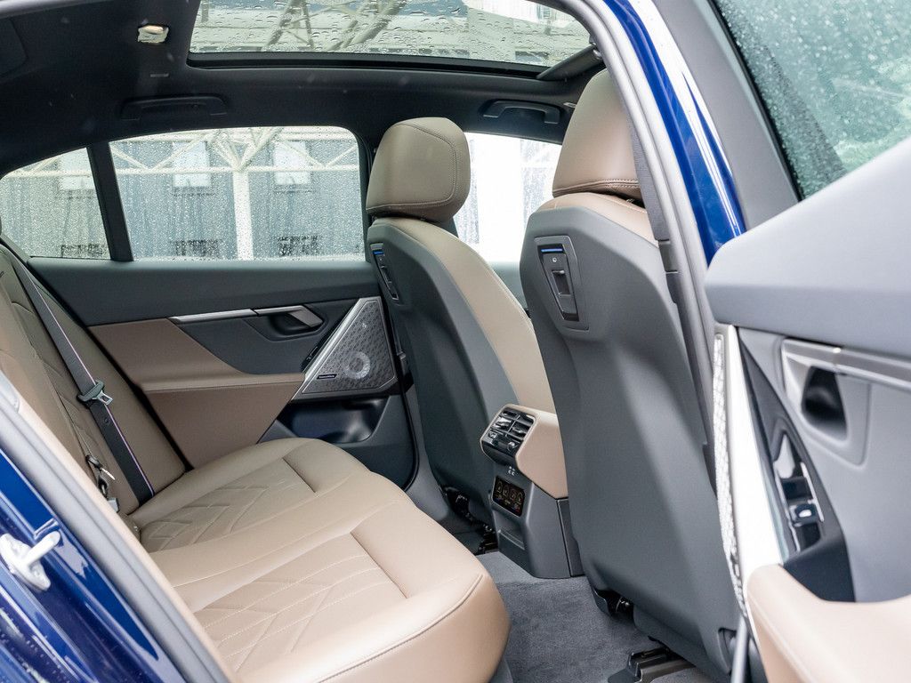 BMW 540d xDrive M-Sport Pro 360° PANO LED STANDHZ foto 5