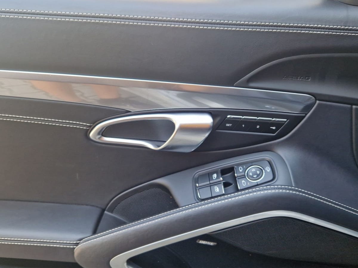 Porsche Boxster 718 Style Sportdesign BOSE 14W Sitzlüft foto 16