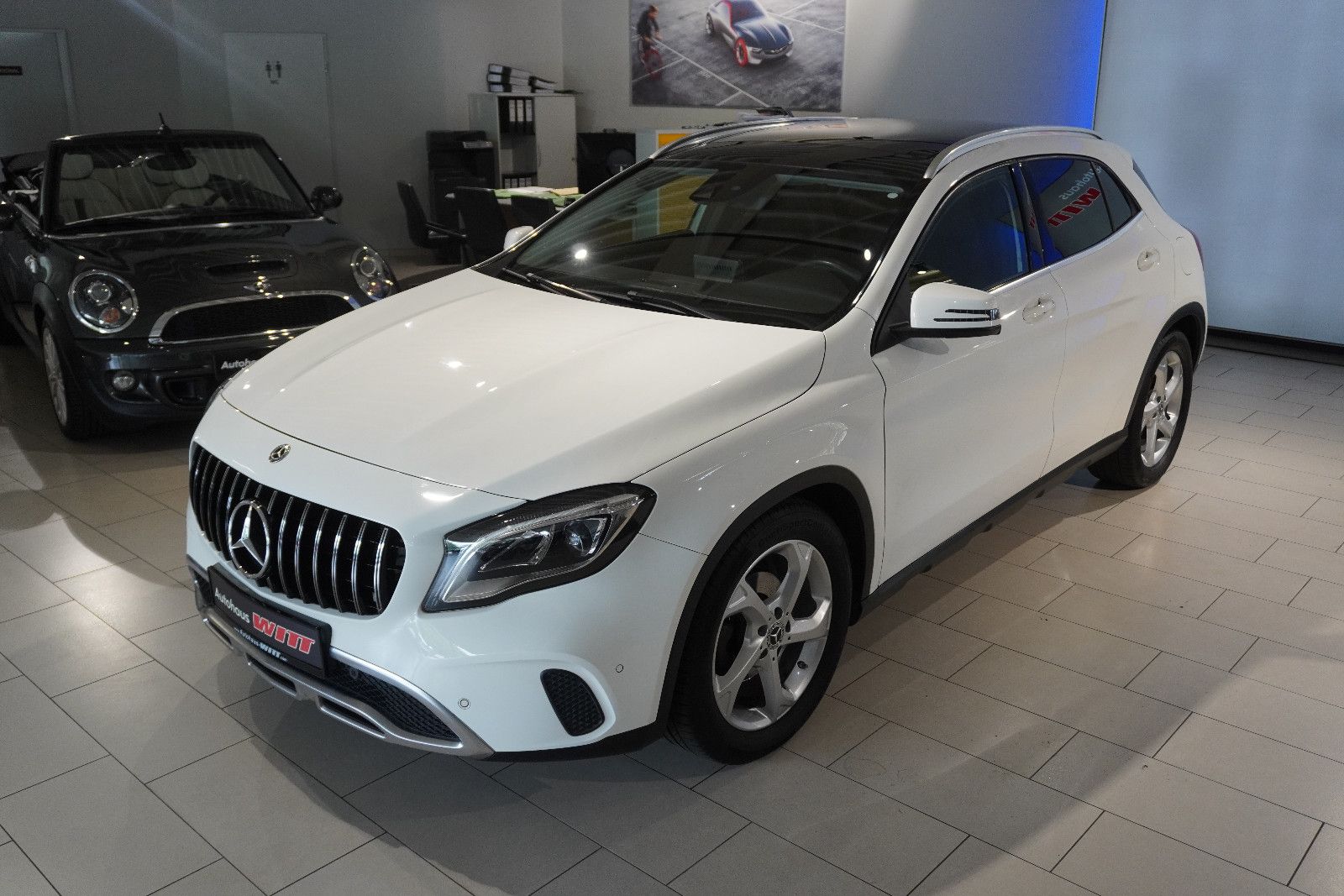 Mercedes-Benz GLA 200 |Pano|R-Kamera|T-Leder| foto 3